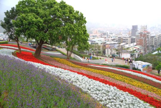 【台北。北投】在「三層崎公園」發現彩虹的階梯